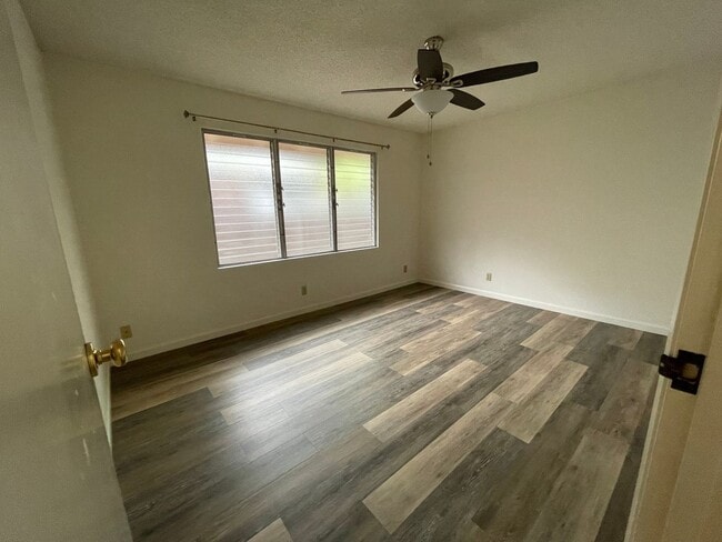Building Photo - $3600, 4 BR/2 BA with large parking space,...