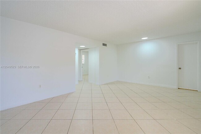 Building Photo - 3265 Virginia St