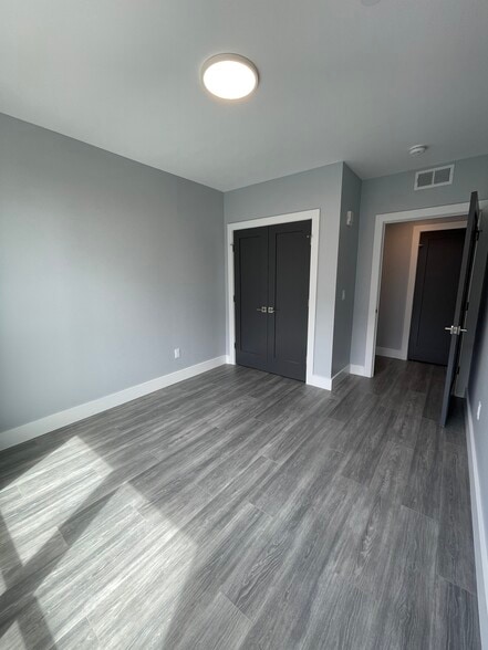 Building Photo - 367 Western Ave