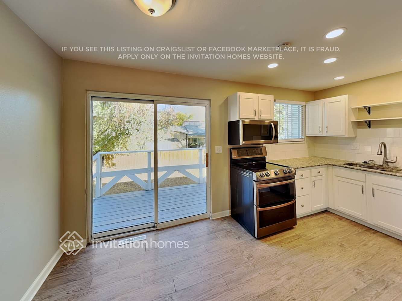 Building Photo - 10941 Albion Dr