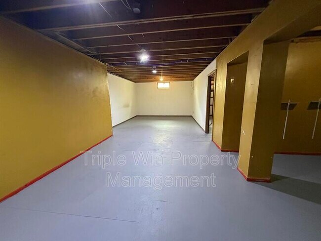 Building Photo - 11841 Del Rosa Way