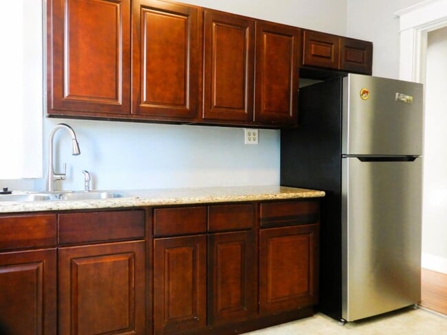 Building Photo - 4535 Canal St