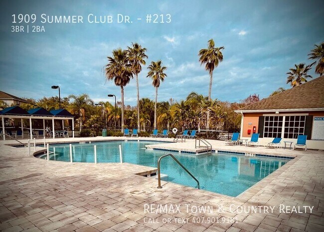 Building Photo - 1909 Summer Club Dr
