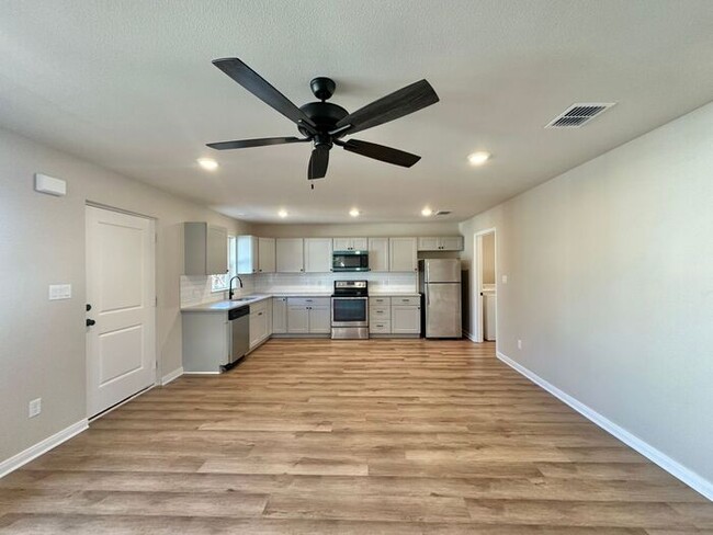 Building Photo - Available Now! Stunning 1 Bedroom 1 Bath New Construction Single Family House!