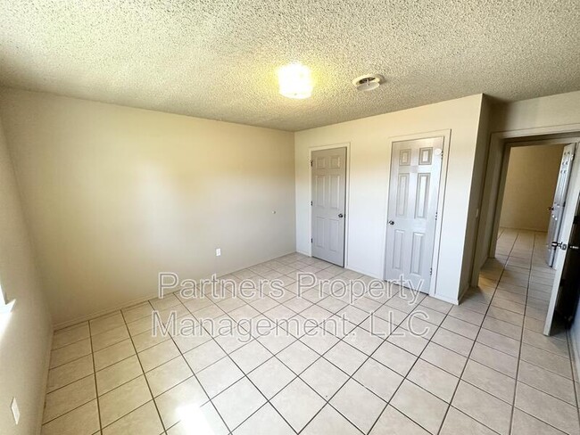 Building Photo - 97 N Pine Ave