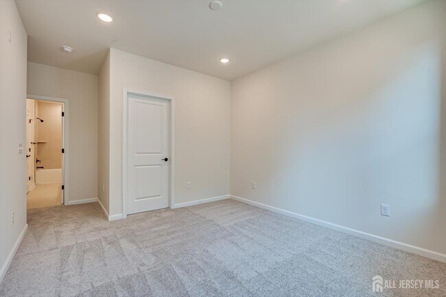 Building Photo - 317 Sadie Cir