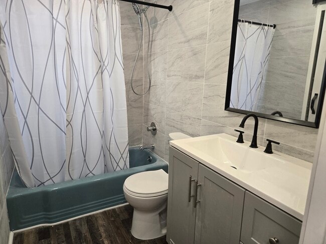 Building Photo - 177 Morse St