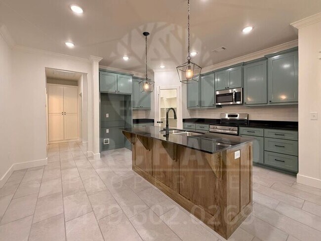 Building Photo - Bella Vista Single-Family Home- 2 Bed/ 2 Bath with Hobby Room- Beautiful Chase Plan