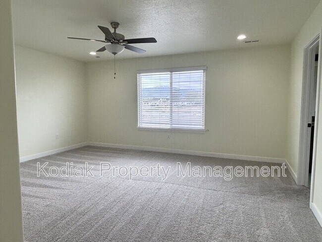 Building Photo - 12724 S Quail Lake Dr
