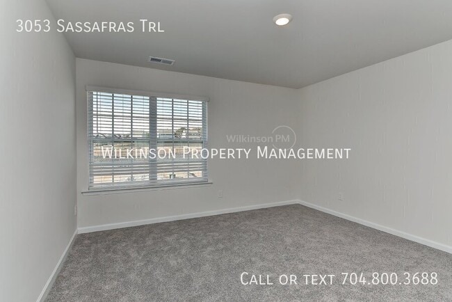 Building Photo - 3053 Sassafras Trl
