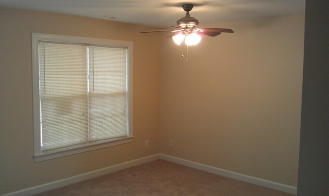 Building Photo - PERR319