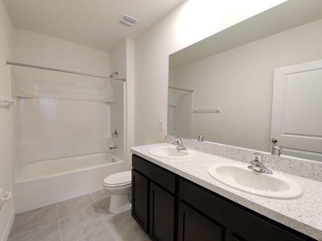 Building Photo - 32614 Canyonlands Dr