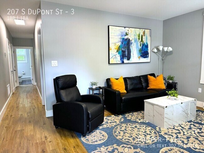 Building Photo - 207 S Dupont St