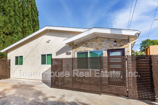 Building Photo - 7671 Quakertown Ave