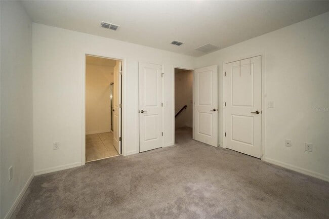Building Photo - 3208 Skyline Lp