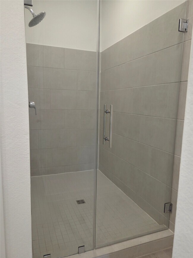 Building Photo - 6511 Silver Emperor Ln