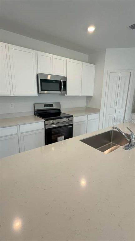 Building Photo - 3654 Hardman Dr