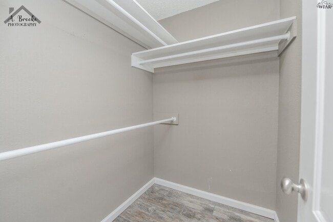 Building Photo - 4825 Colleen Dr