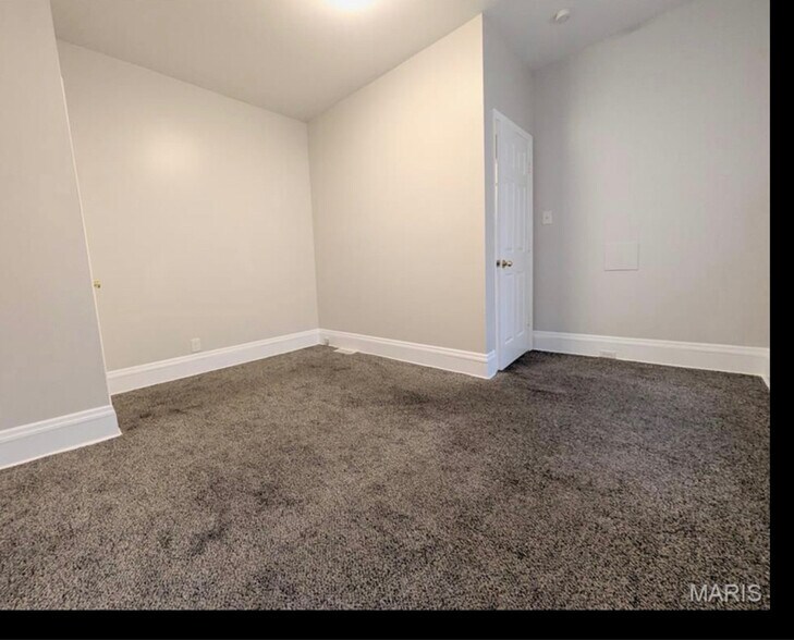 Building Photo - 3418 Hartford St