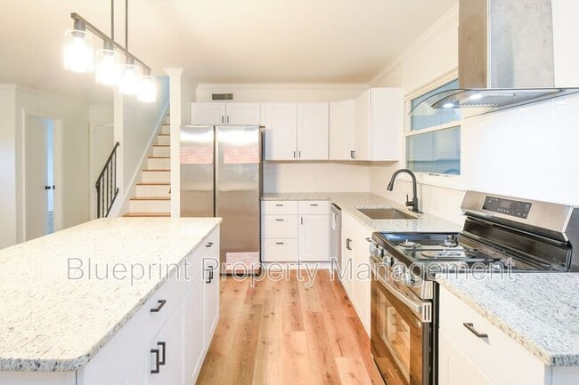 Building Photo - 6004 Cowin Dr NW