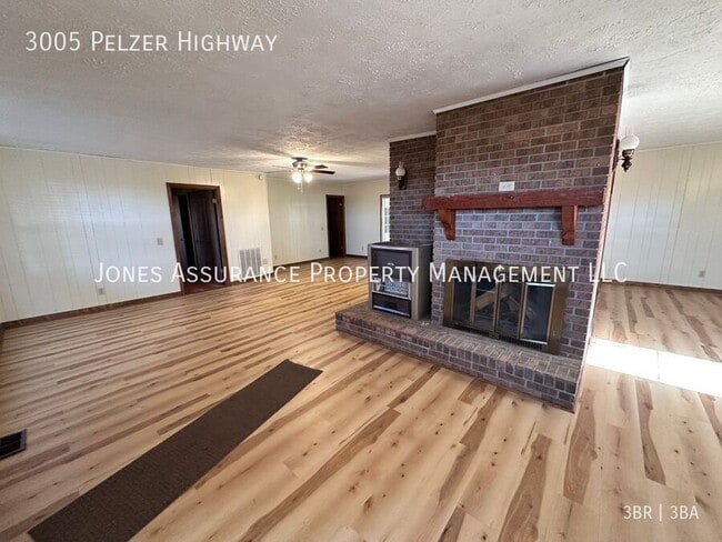 Building Photo - 3005 Pelzer Hwy