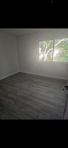 Building Photo - 8001 Chanute Pl