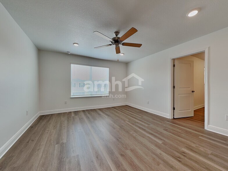 Building Photo - 6764 Atlantic Bch Ave