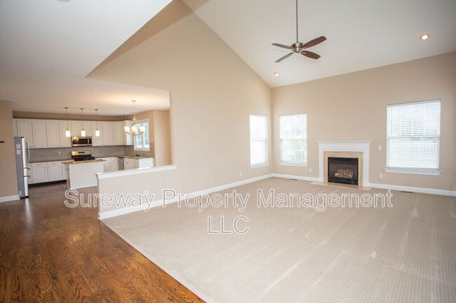 Building Photo - 7 Amaryllis Ln