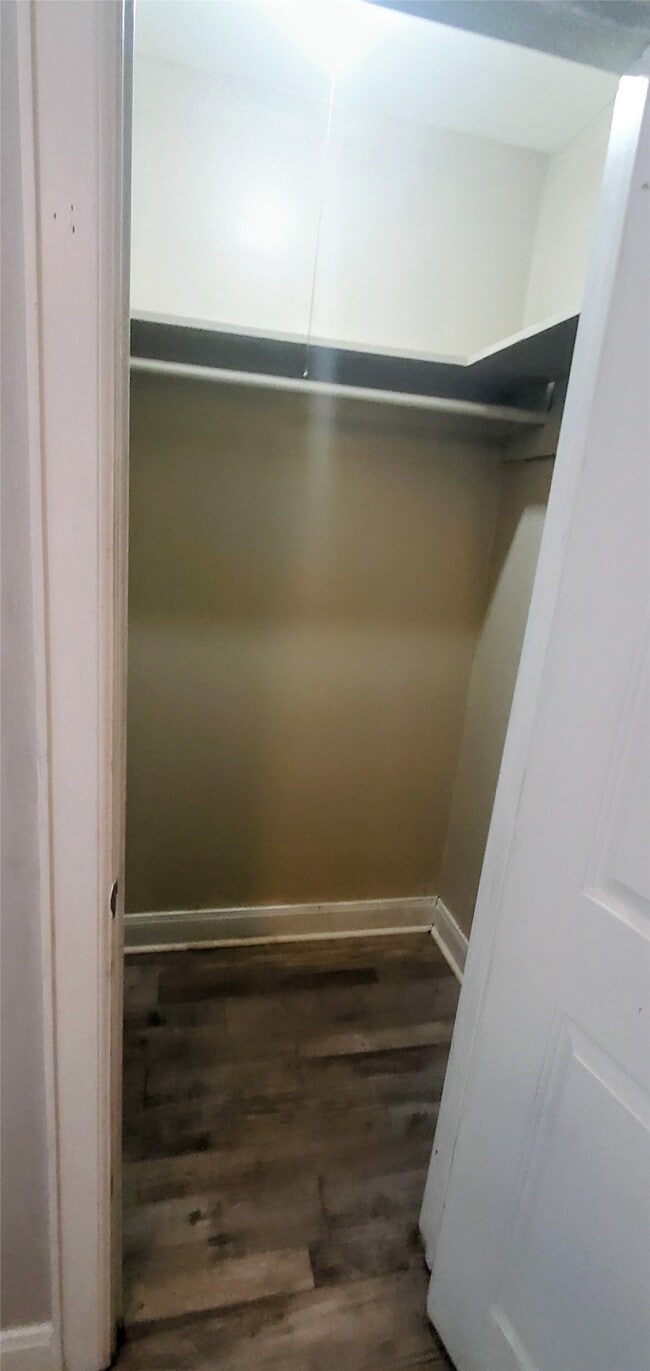 Building Photo - 15414 W Hampton Cir