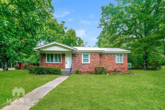 Building Photo - 452 Burgundy Rd