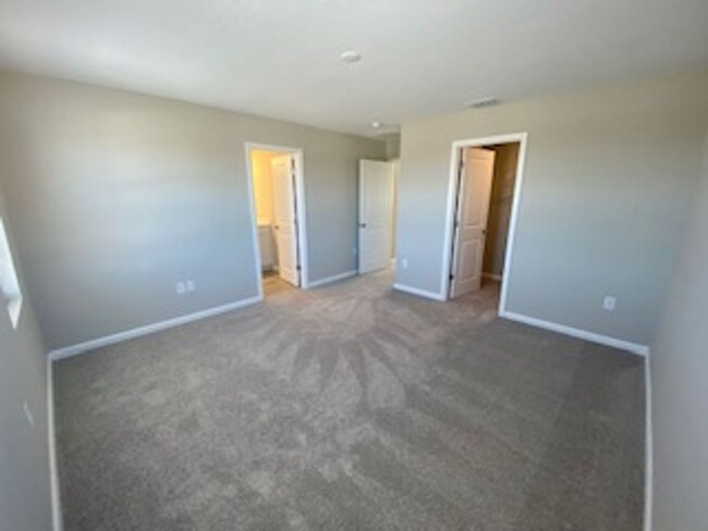 Building Photo - Leesburg 3 Bed, 2 Bath