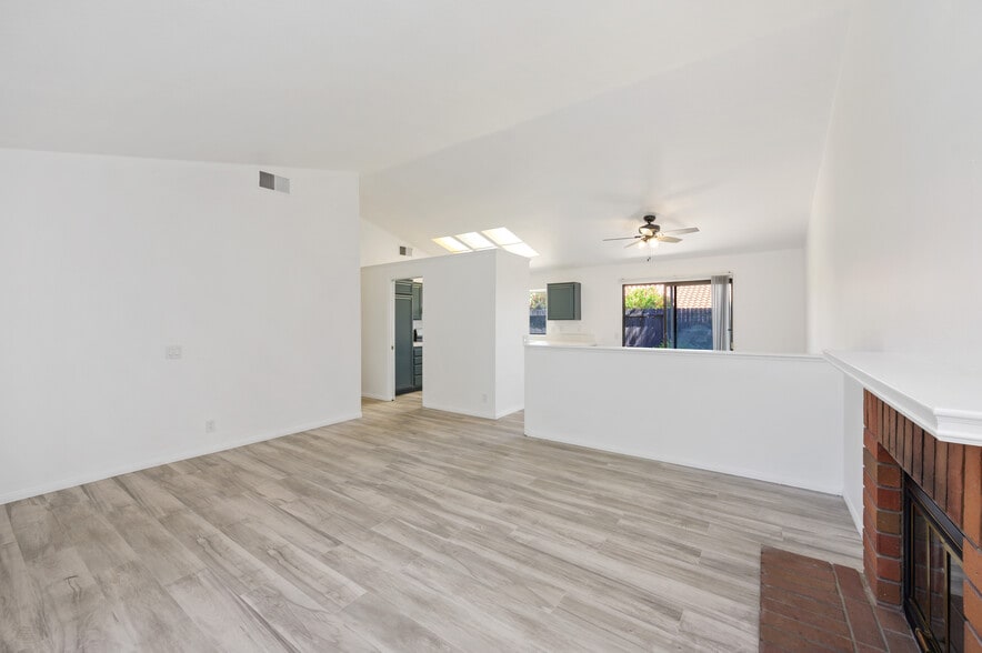 Building Photo - 511 Big Sky Ter