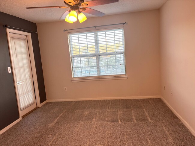 Building Photo - 3786 Hitchcock Way