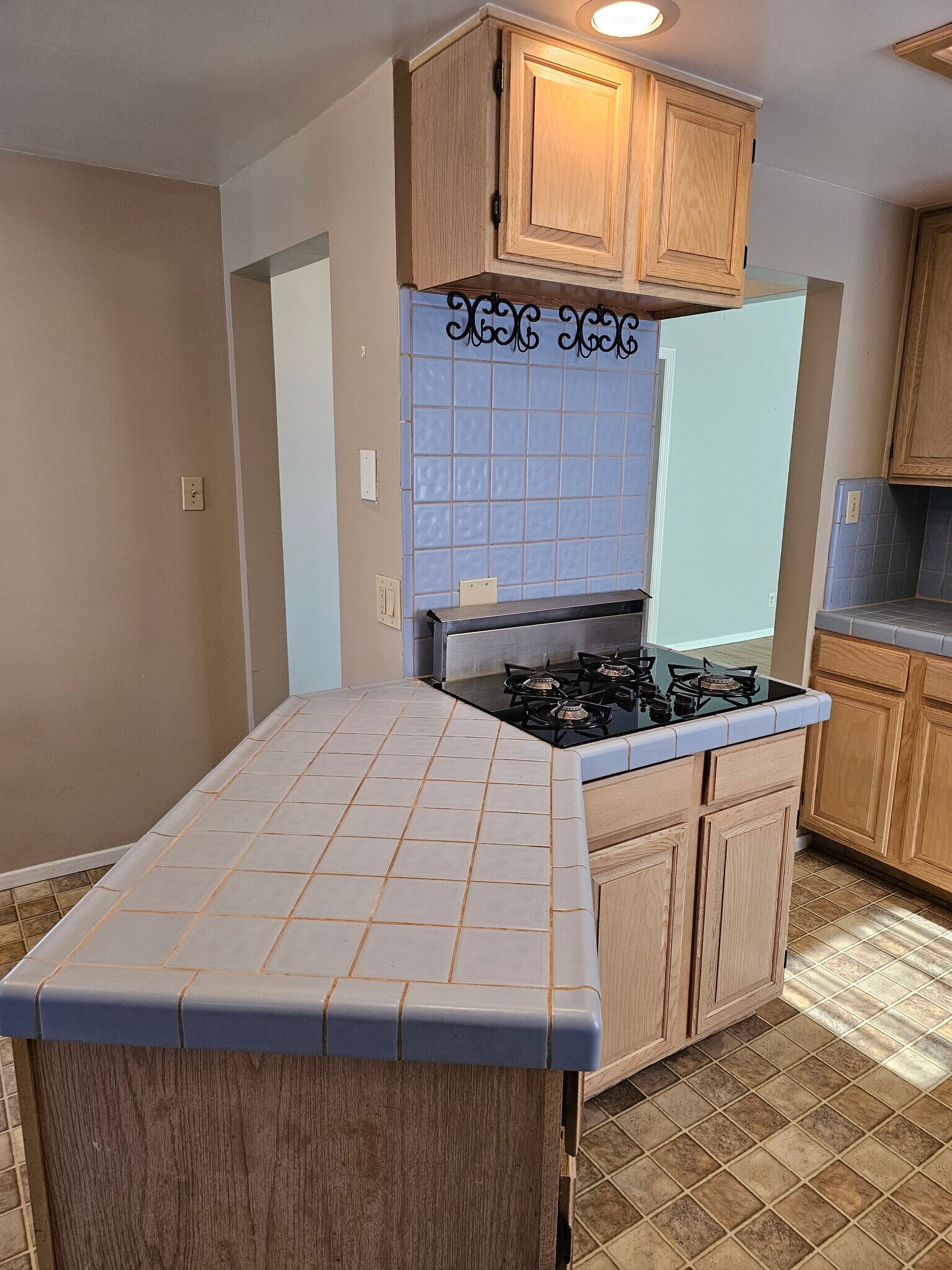 Building Photo - 707 N Lima St