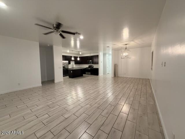 Building Photo - 976 E White Wing Dr