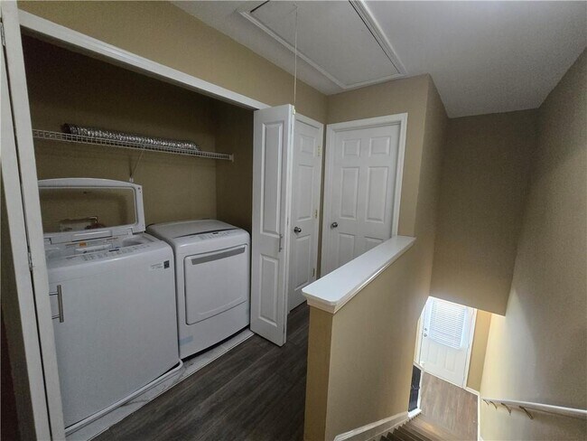 Building Photo - 3222 Hidden Cove Cir NW