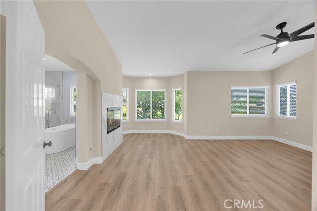 Building Photo - 5700 Torrey Pine Pl