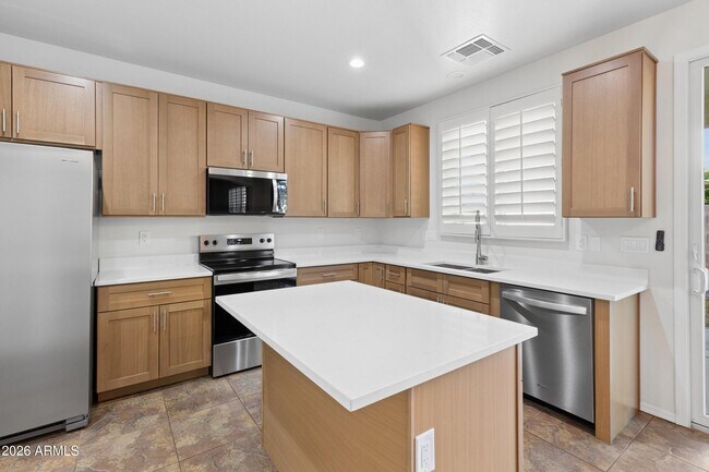 Building Photo - 16018 N 171st Dr