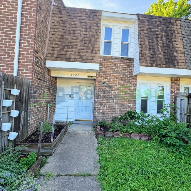 Primary Photo - 5620 Morningside Ct