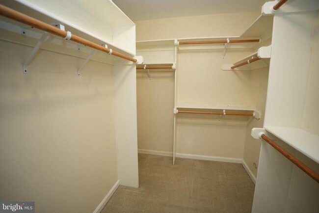 Building Photo - 23293 Misty Pond Ln