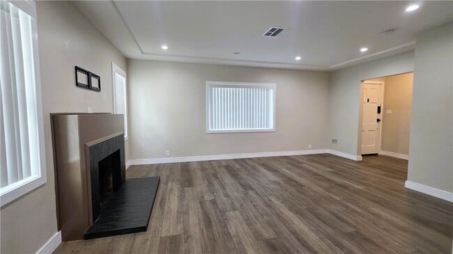 Building Photo - 2431 N Lamer St