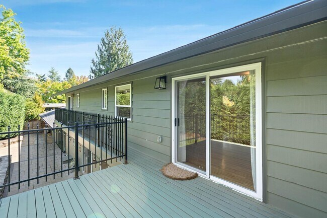 Building Photo - 13745 Cameo Ct