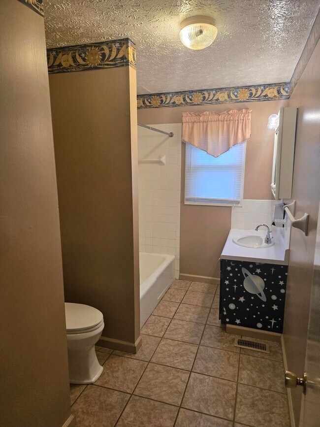 Building Photo - For Rent – 1304 Cobble Stone Court, Johnso...