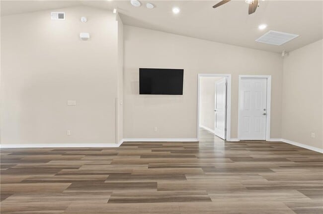 Building Photo - 51 Countryside Cir