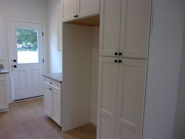 Building Photo - New Construction 2 Bedroom 1 Bath Apartment in Downtown Clover