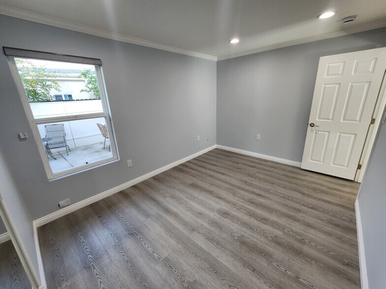 Building Photo - 21217 De la Guerra St