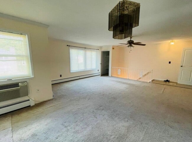 Building Photo - 250 Beechwood Ave