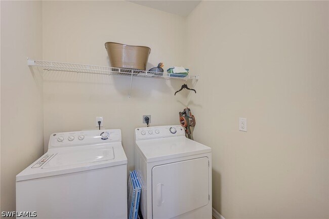 Building Photo - 8540 Violeta St