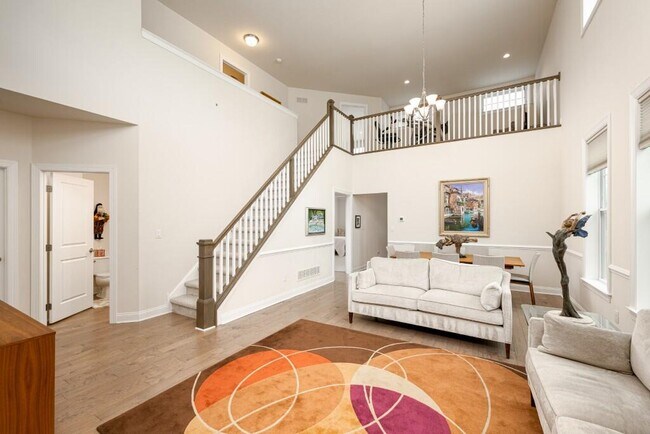 Building Photo - 3031 N Spurway Dr