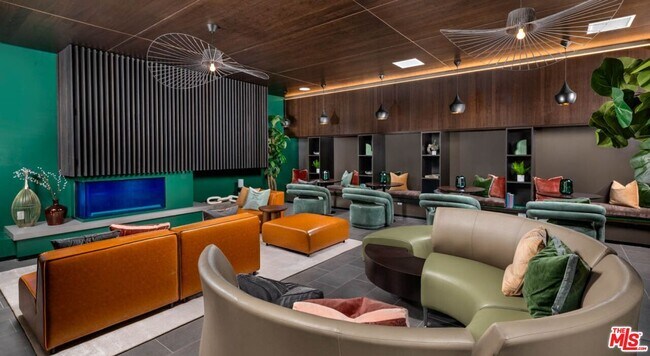 Building Photo - 10375 Washington Blvd